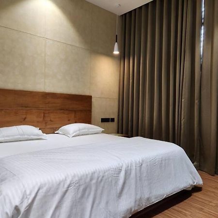 Gulzar 2Bhk Service Apartment, Kannur Ngoại thất bức ảnh