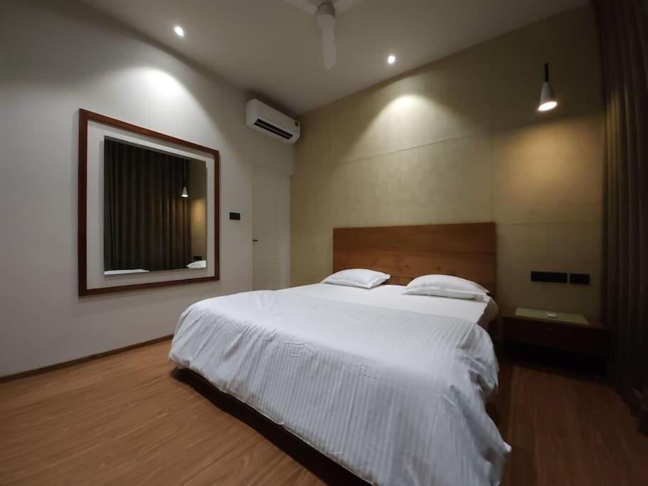 Gulzar 2Bhk Service Apartment, Kannur Ngoại thất bức ảnh